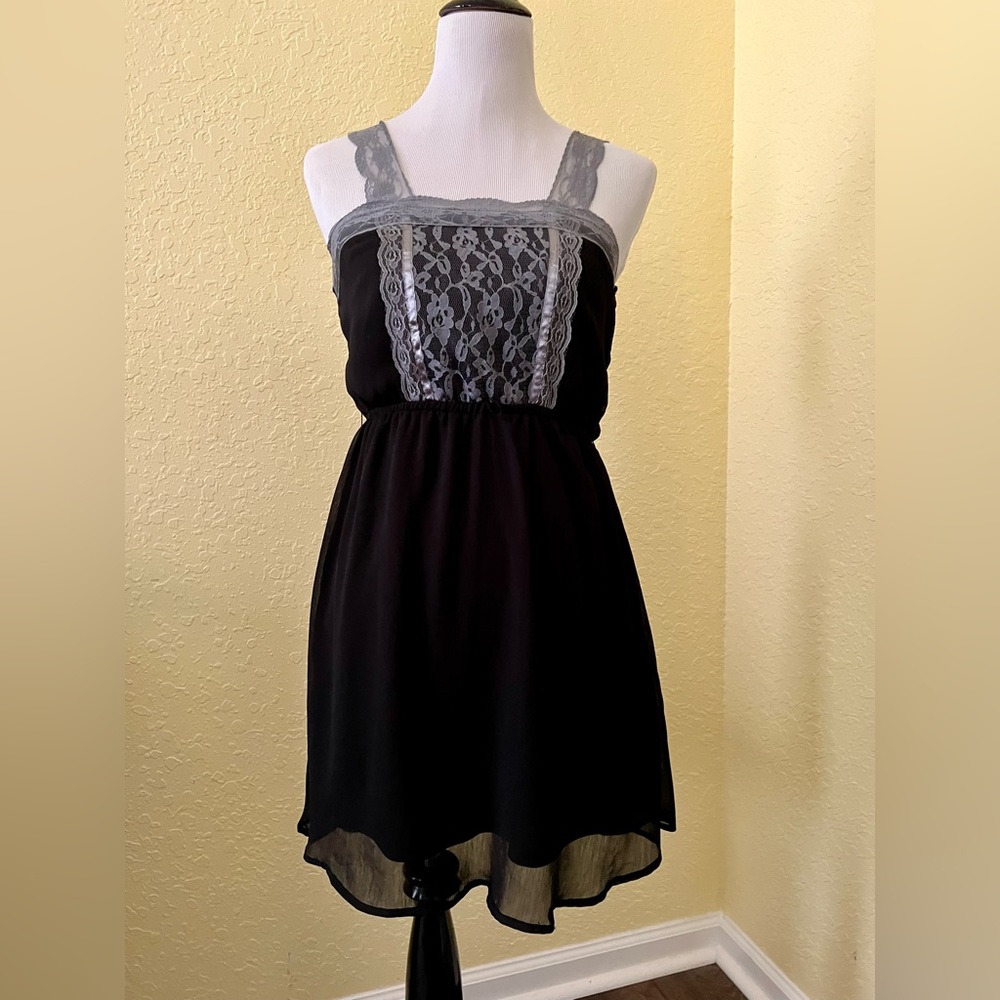 Vintage, Y2K Xhilaration babydoll dress, Size Medium